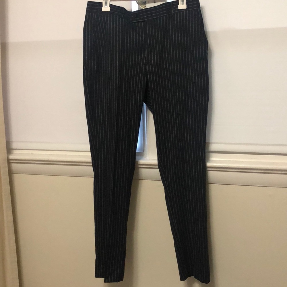 Boohoo MAN striped navyblue trouser-size 32Regular